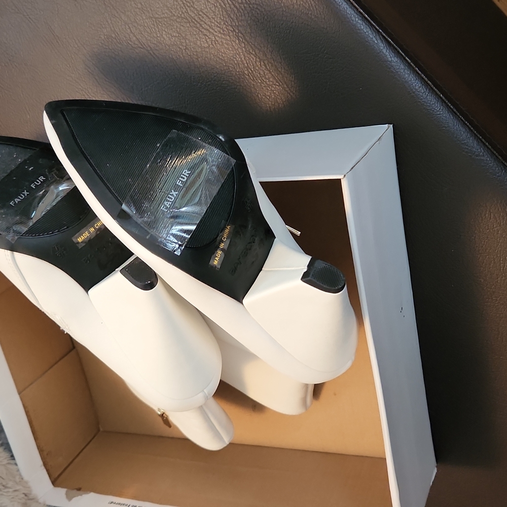 Woman boots - Picture 2 of 4